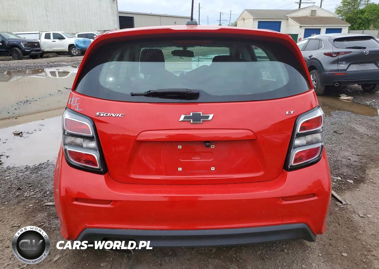 2018 Chevrolet Sonic Lt VIN:1G1JD6SG2J4104661 - 6