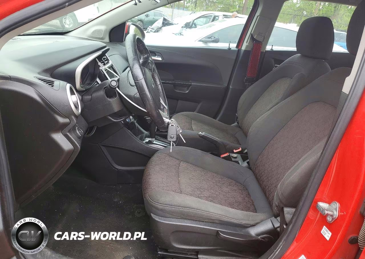 2018 Chevrolet Sonic Lt VIN:1G1JD6SG2J4104661 - 7