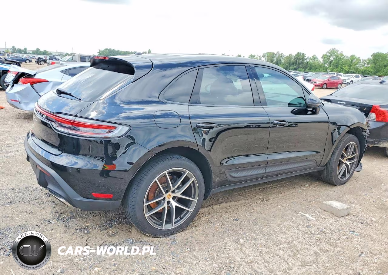 2025 Porsche Macan T VIN:WP1AA2A50SLB06438 - 3