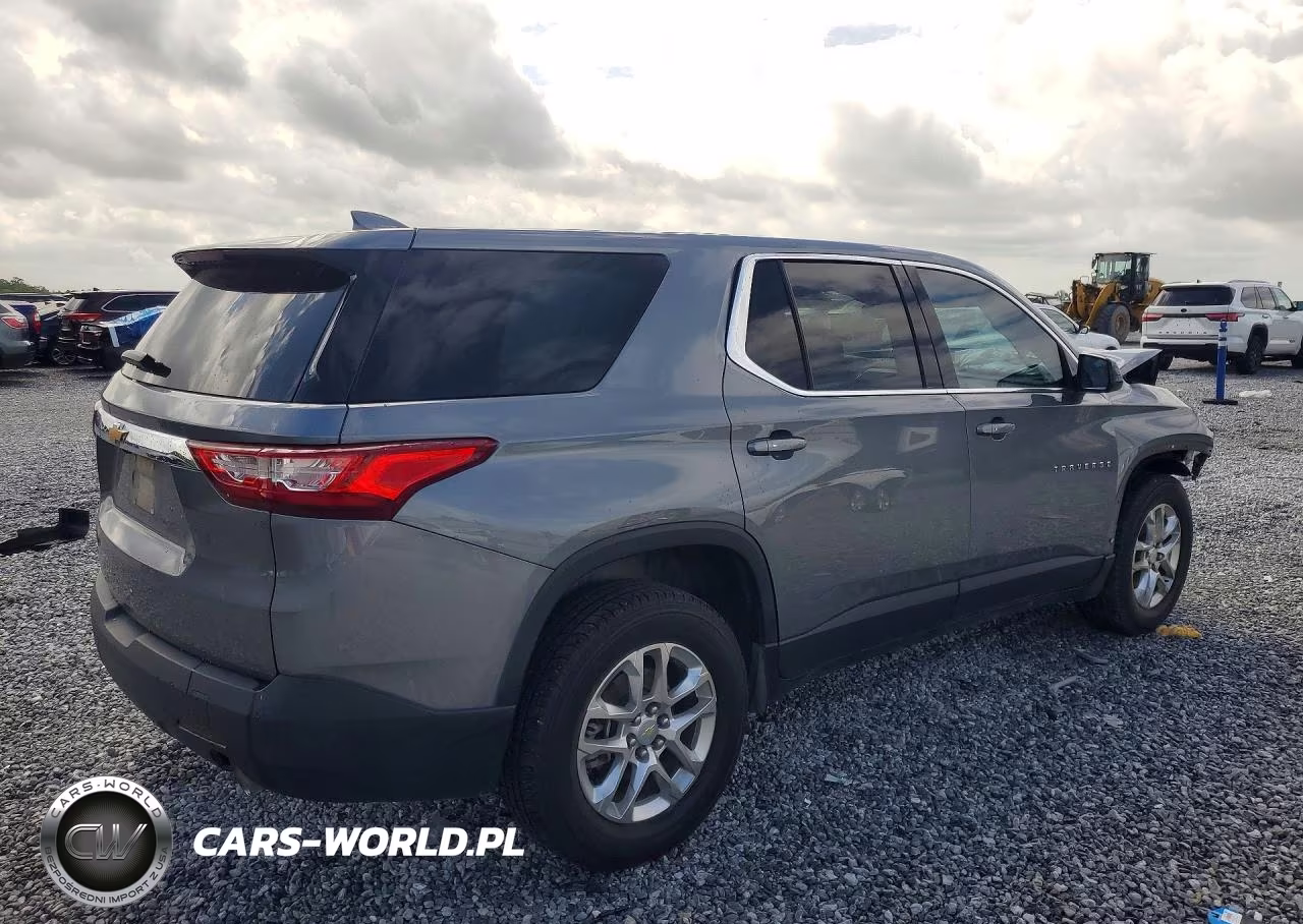2020 Chevrolet Traverse Ls VIN:1GNERFKW8LJ231539 - 3