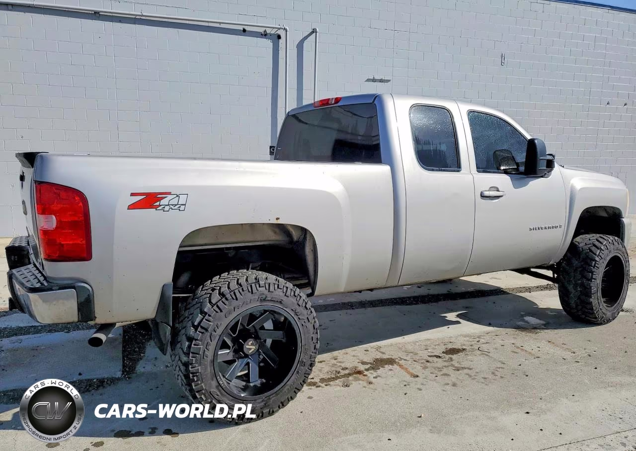 2008 Chevrolet Silverado K1500 VIN:2GCEK19JX81141949 - 3