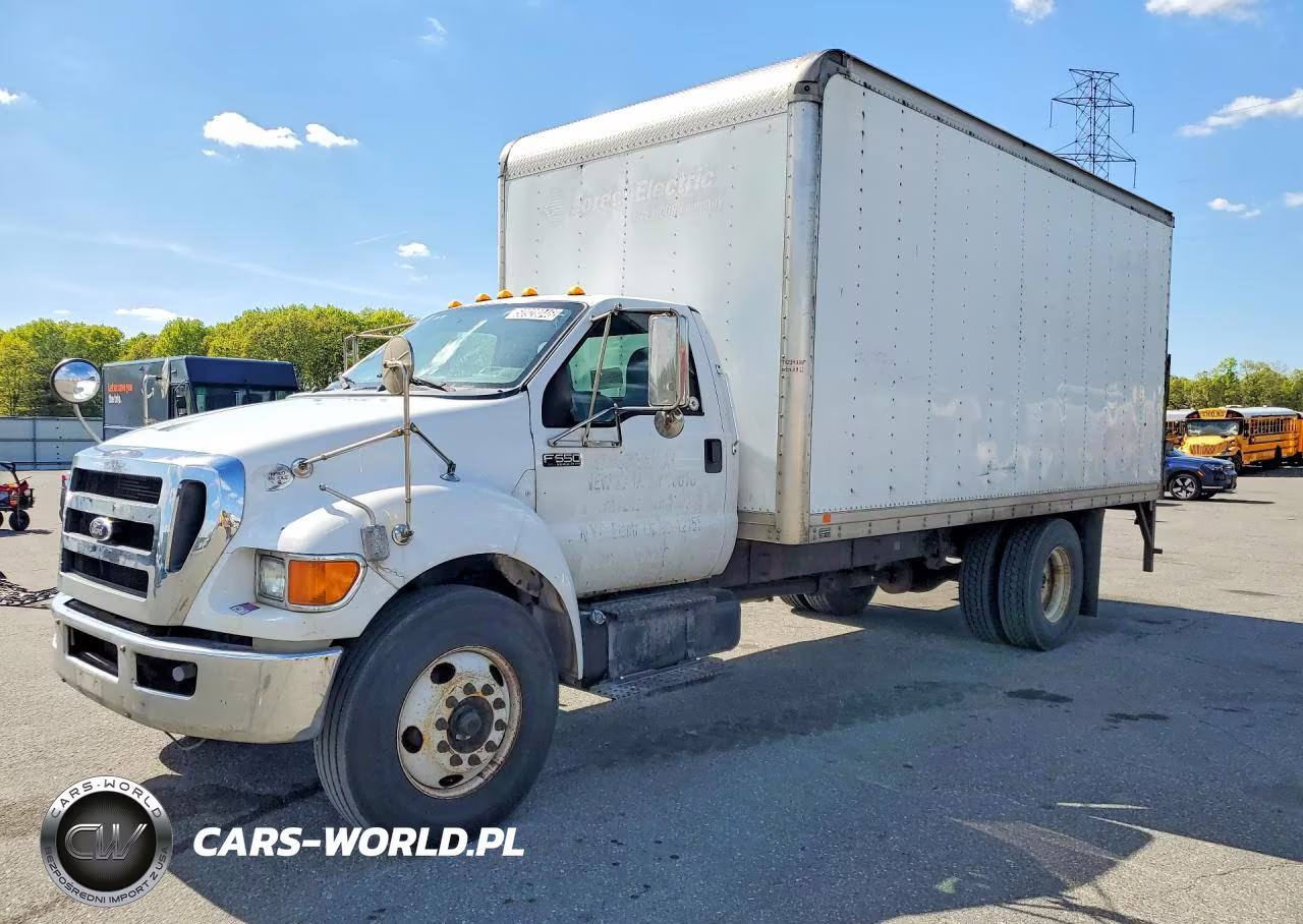 2012 Ford F650 Super Duty Box Truck
