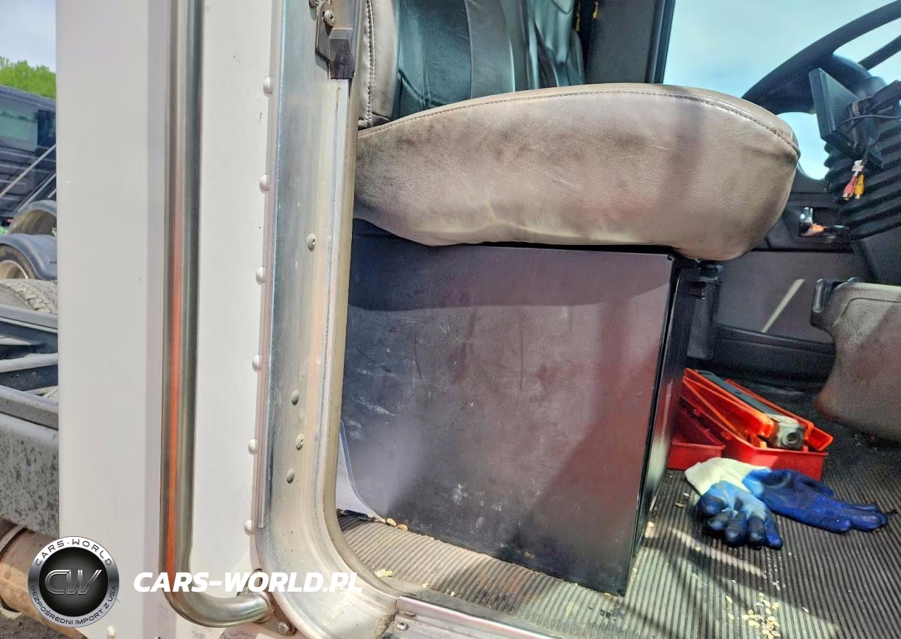 2013 Kenworth T370 Truck Cab And Chassis VIN:2NKHHM7X2DM338996 - 6