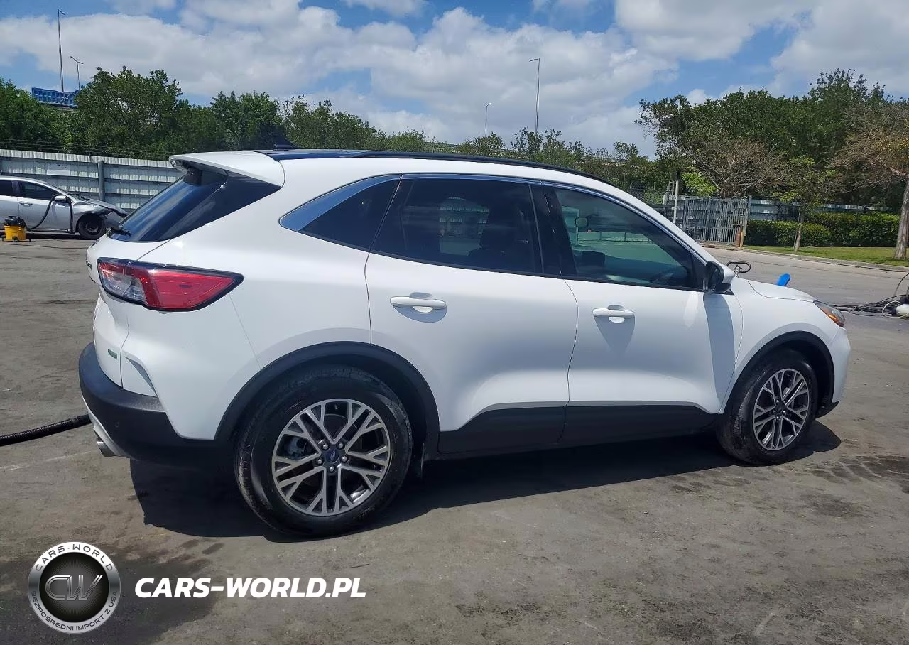 2020 Ford Escape Sel VIN:1FMCU0H66LUA35564 - 3