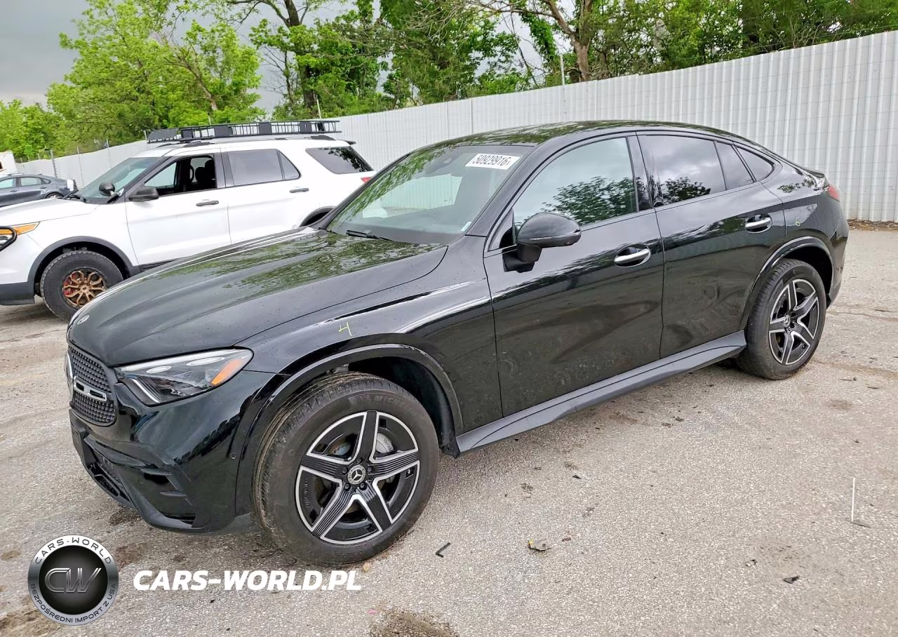 2024 Mercedes-Benz Glc Coupe 300 4Matic – zdjęcie 1 z 13