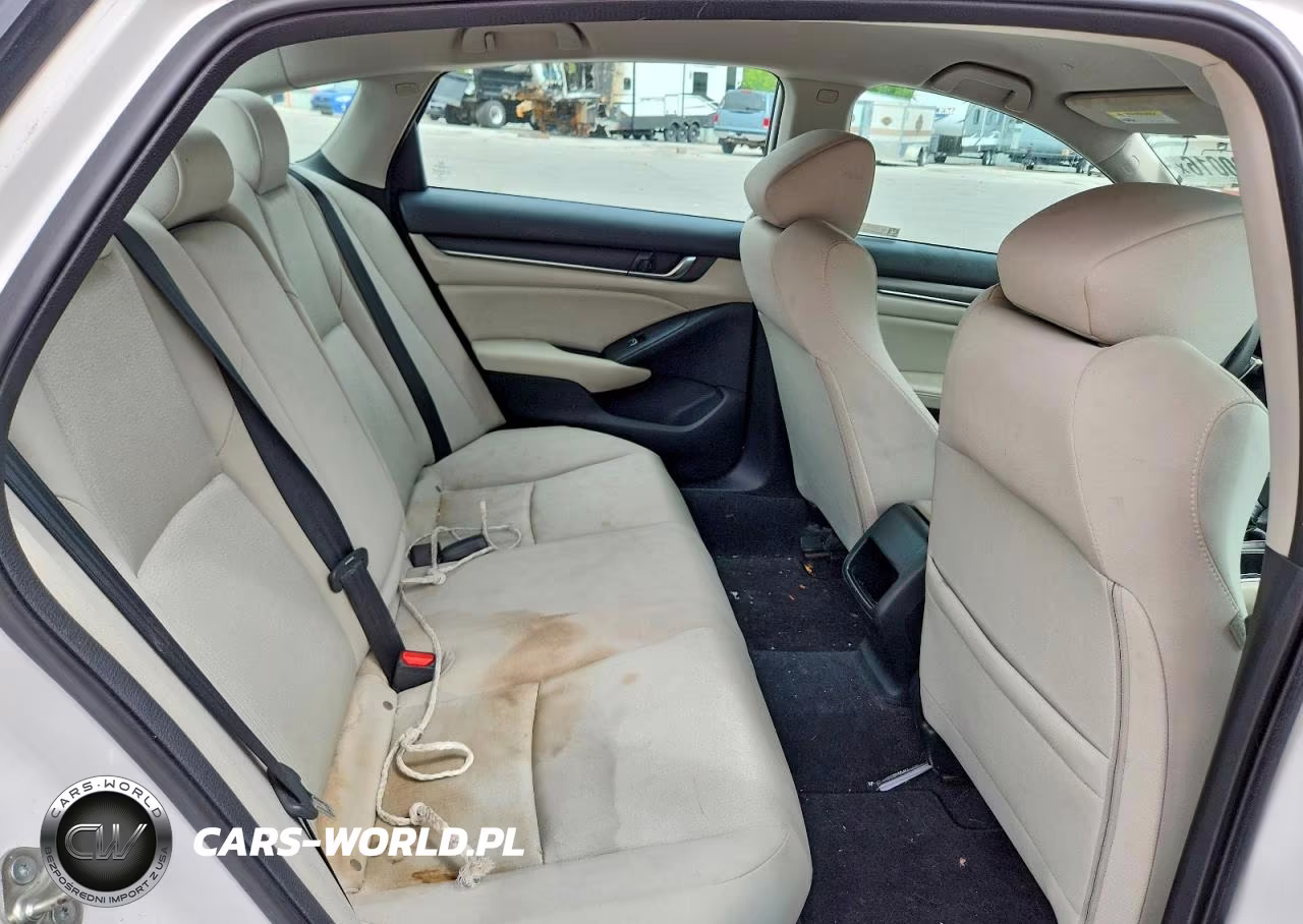 2018 Honda Accord Lx VIN:1HGCV1F17JA073271 - 10