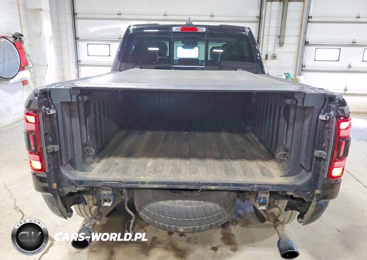 2022 Ram 1500 Laramie VIN:1C6SRFJT3NN112898 - 6