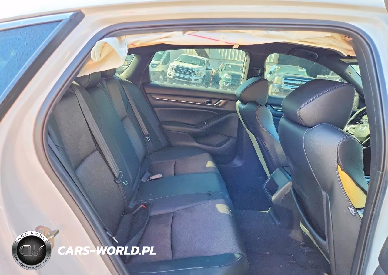 2019 Honda Accord Sport VIN:1HGCV1F33KA175749 - 10