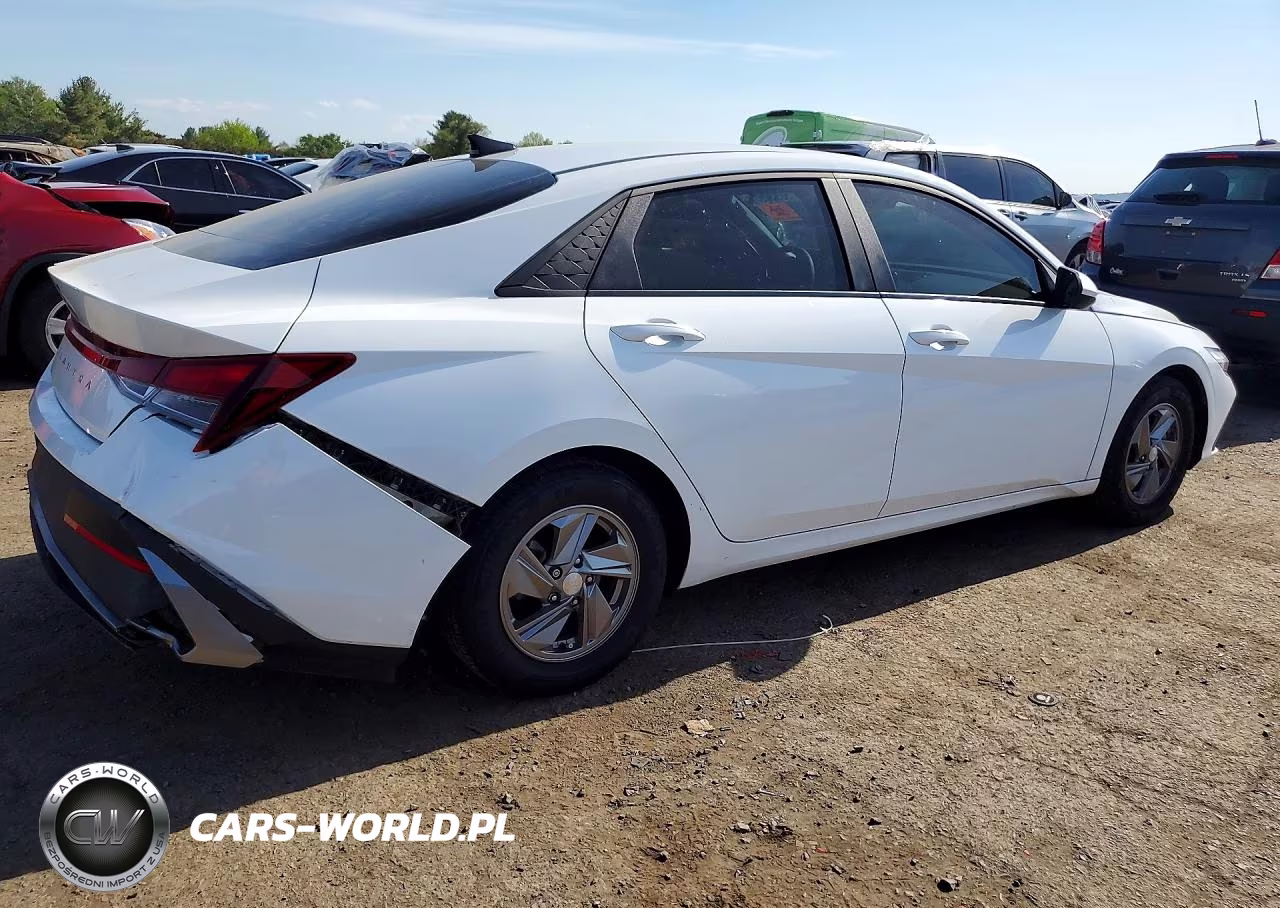 2025 Hyundai Elantra Se VIN:KMHLL4DG1SU936154 - 3