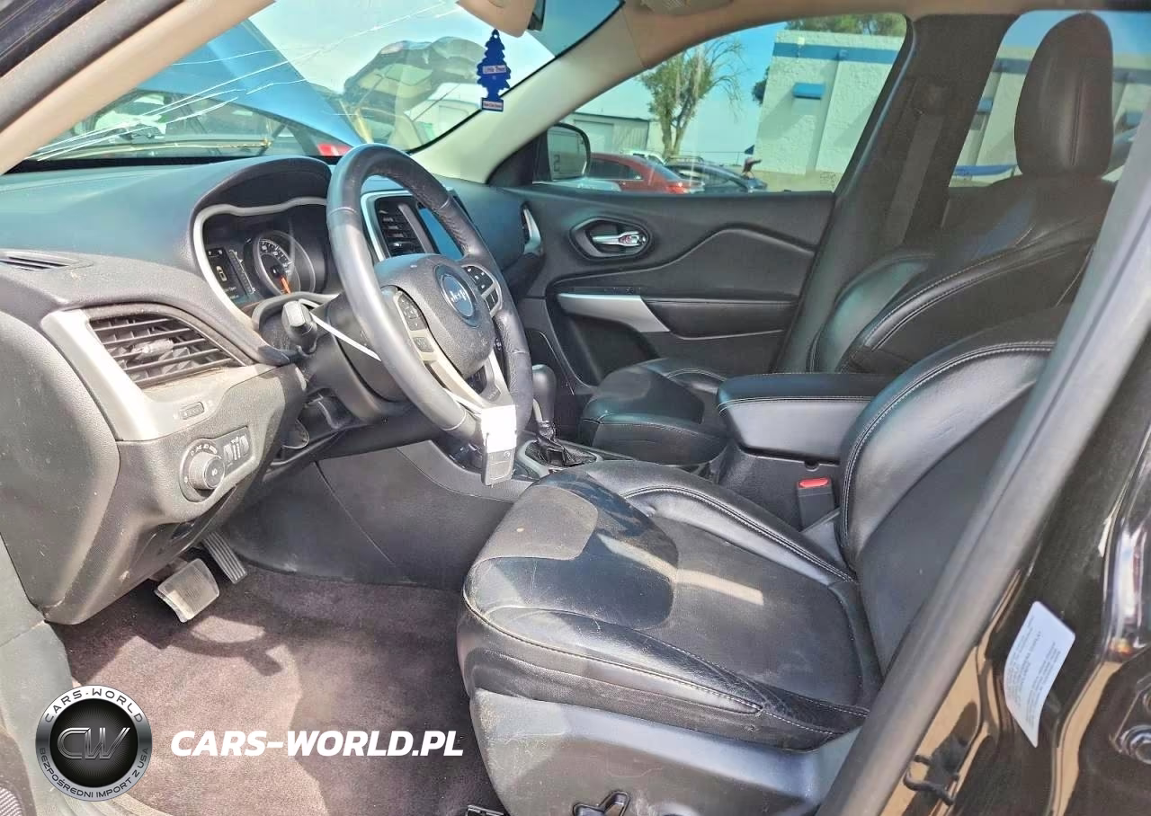 2018 Jeep Cherokee Latitude Plus VIN:1C4PJMLB0JD507104 - 7