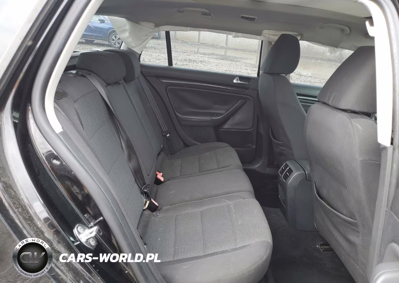2010 Volkswagen Jetta S VIN:3VWMZ7AJ0AM631723 - 10