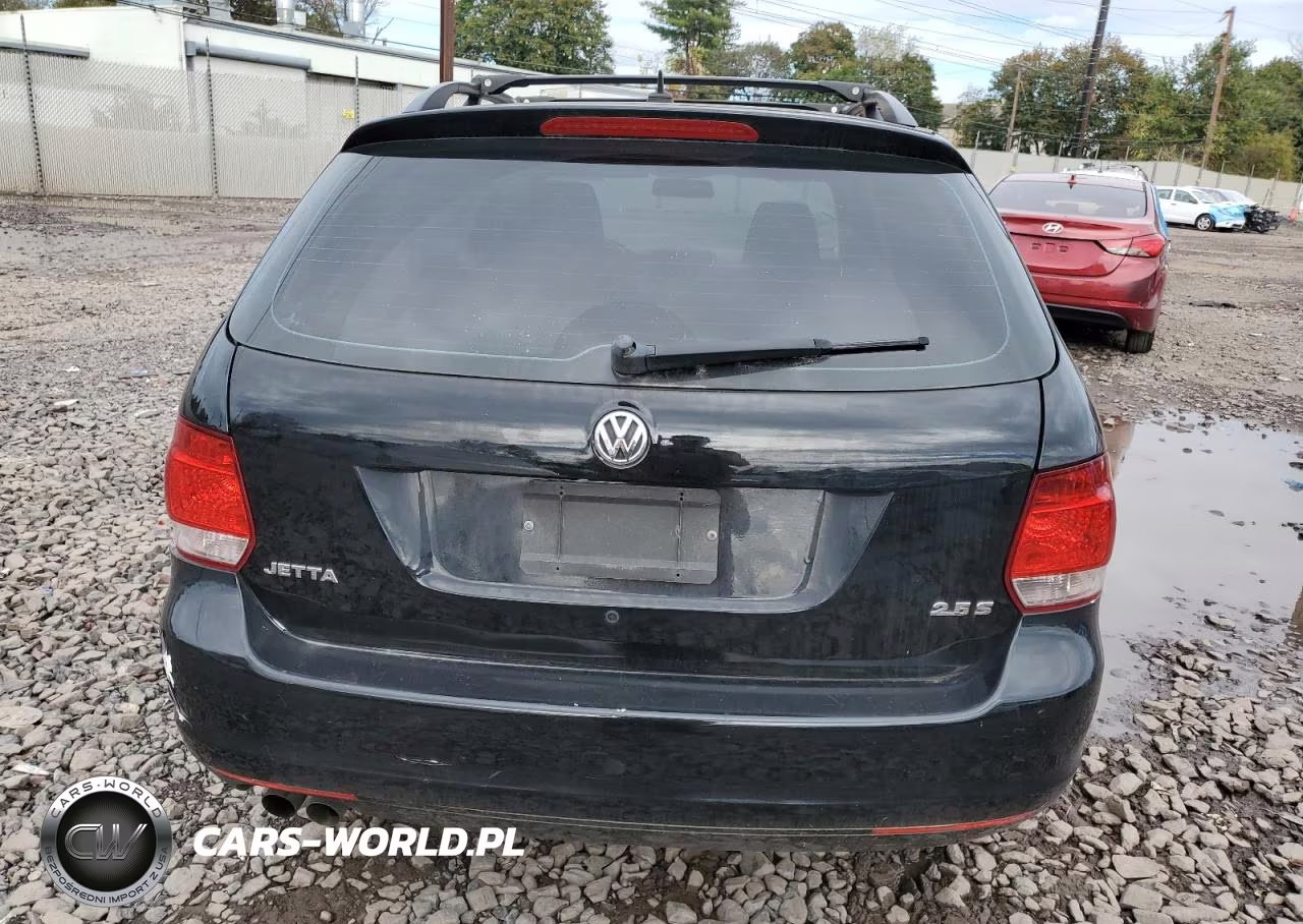 2010 Volkswagen Jetta S VIN:3VWMZ7AJ0AM631723 - 6