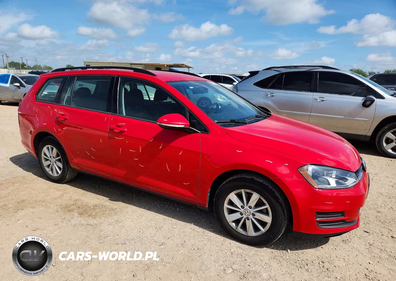 2017 Volkswagen Golf Sportwagen S VIN:3VWC17AU6HM500951 - 4