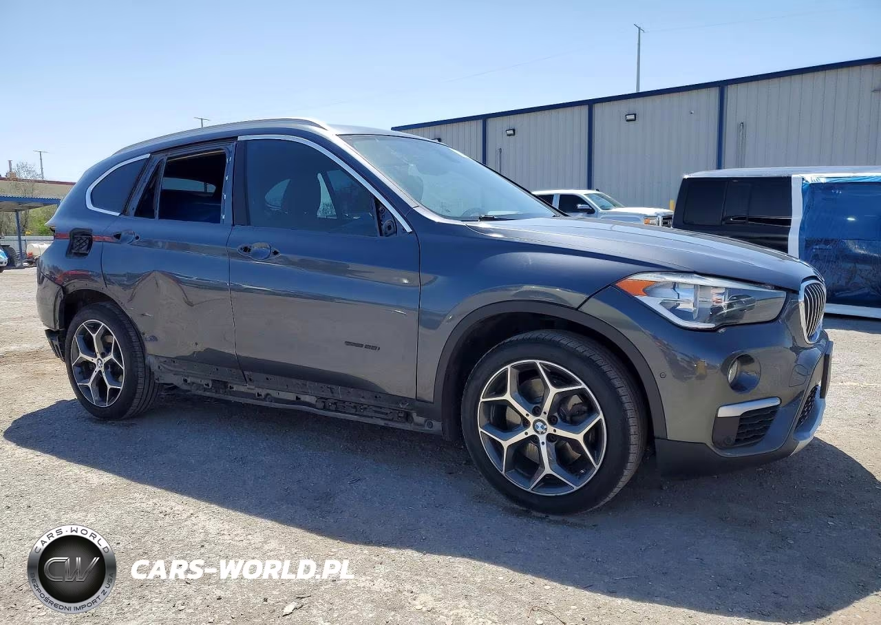 2017 BMW X1 Sdrive28I VIN:WBXHU7C39H5H34033 - 4