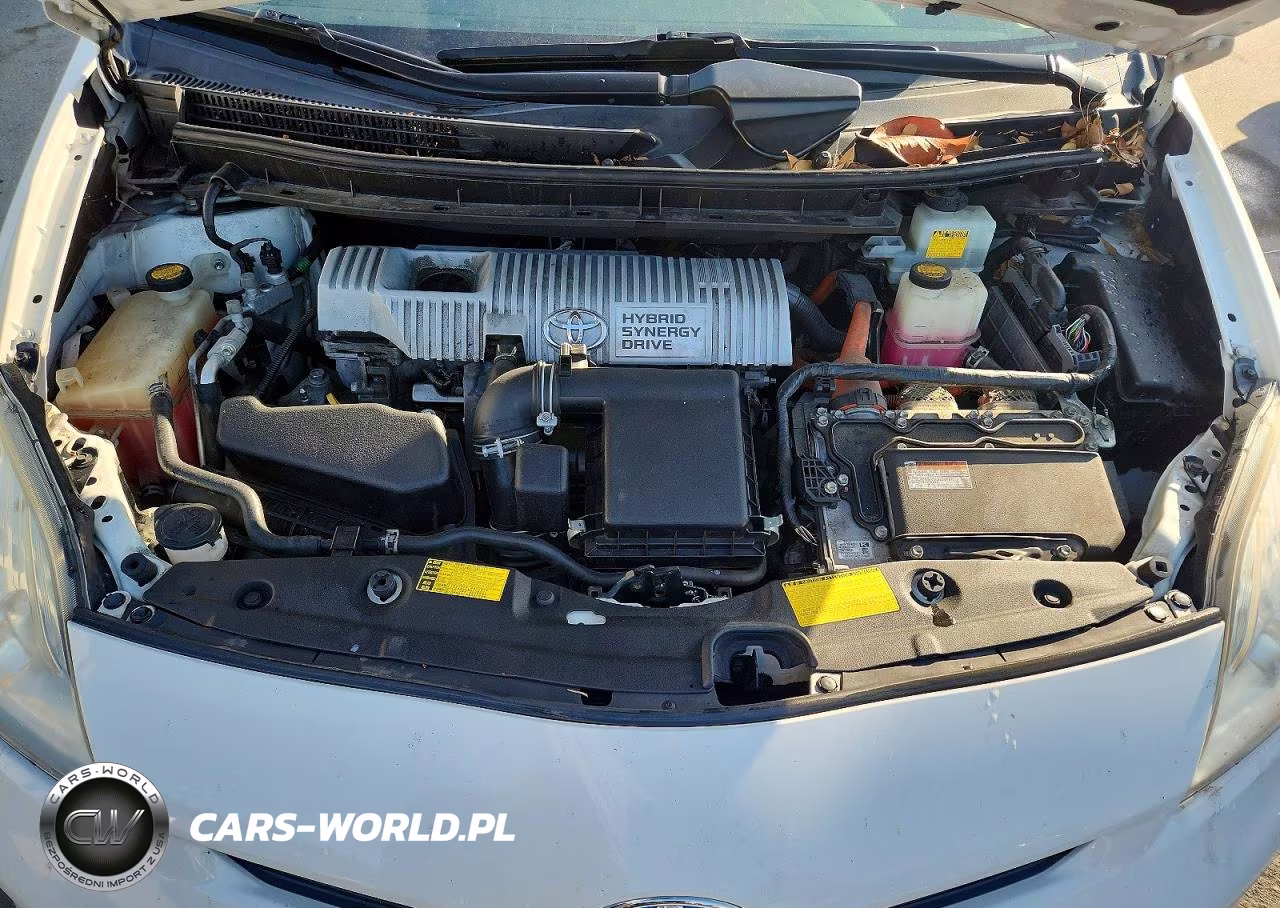 2013 Toyota Prius Two VIN:JTDKN3DU1D5579341 - 11