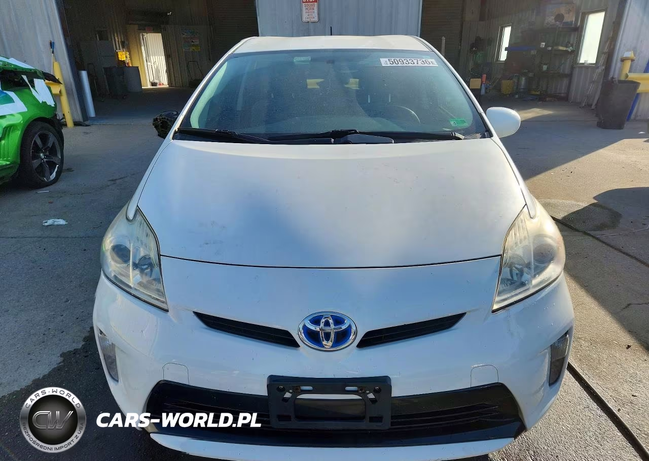 2013 Toyota Prius Two VIN:JTDKN3DU1D5579341 - 5
