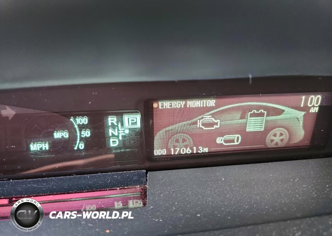 2013 Toyota Prius Two VIN:JTDKN3DU1D5579341 - 9