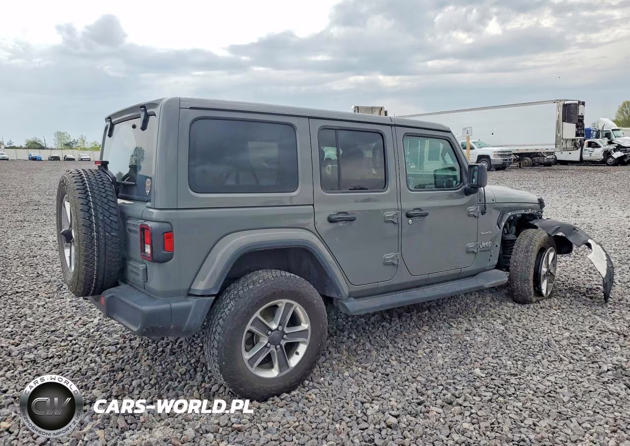 2020 Jeep Wrangler Unlimited Sahara VIN:1C4HJXEG4LW335729 - 3