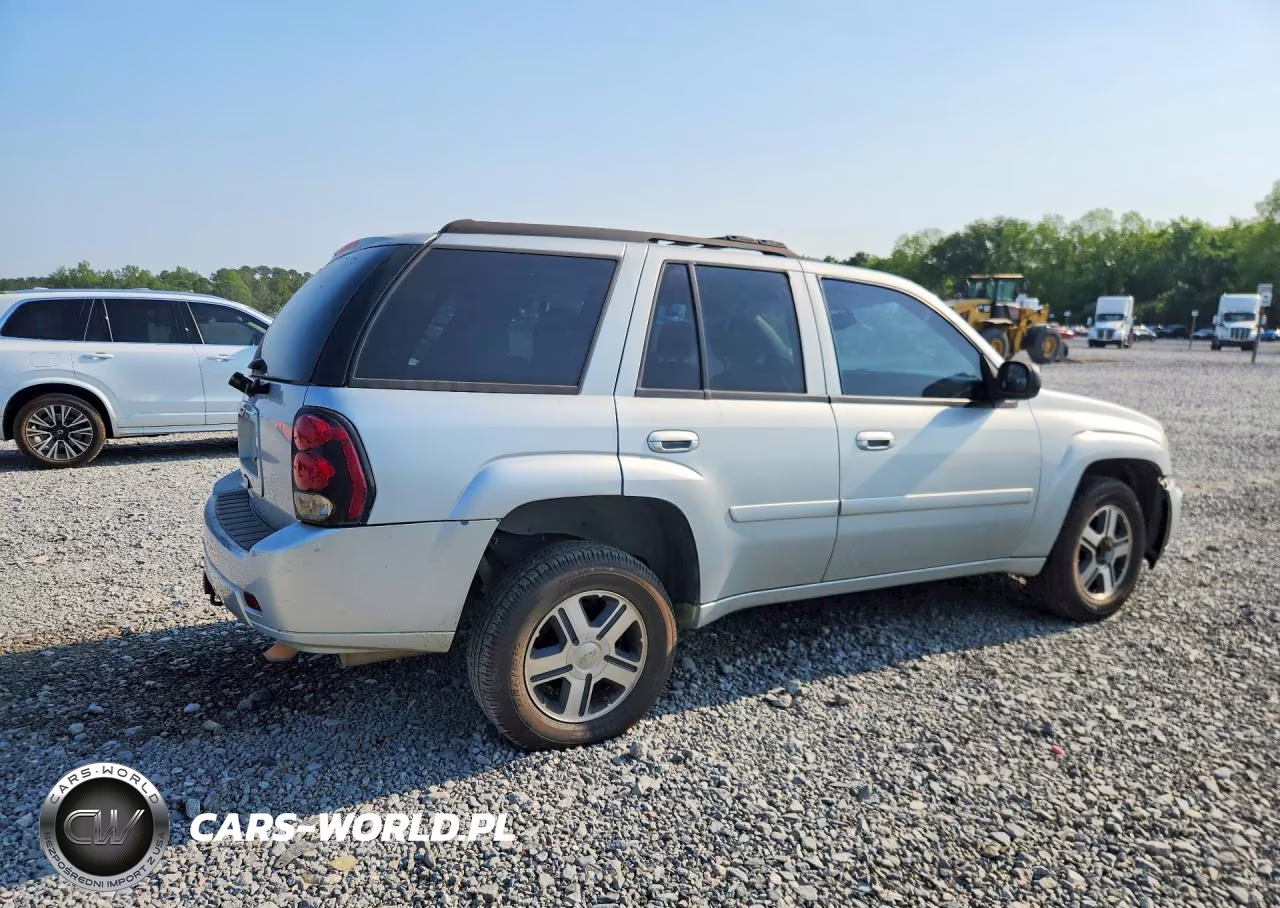 2007 Chevrolet Trailblazer Ls VIN:1GNDS13S172299437 - 3