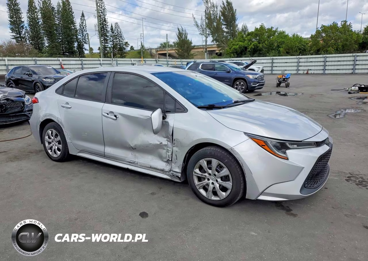 2020 Toyota Corolla Le VIN:5YFEPRAE2LP061960 - 4