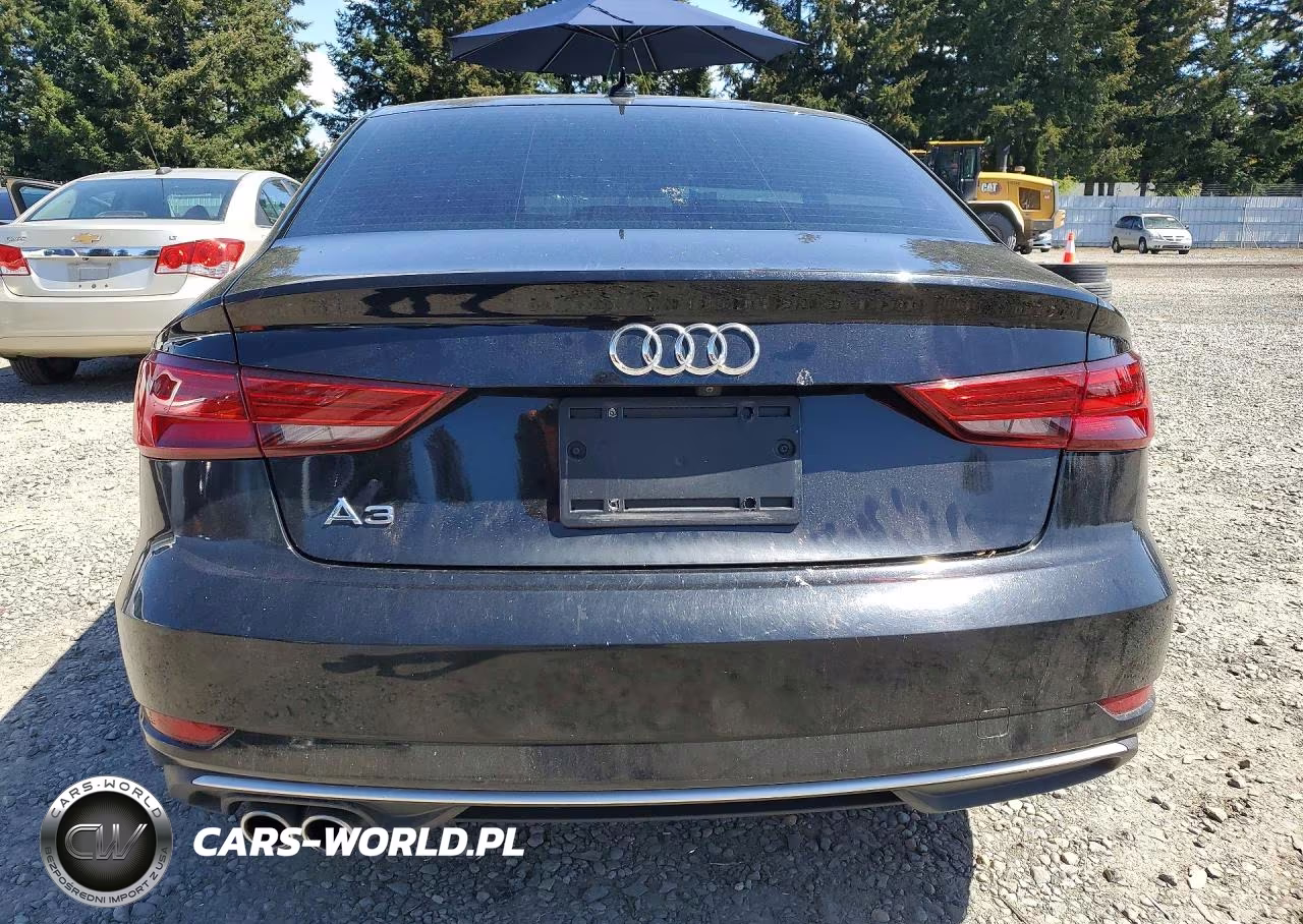 2017 Audi A3 Premium VIN:WAUAUGFF8H1029763 - 6