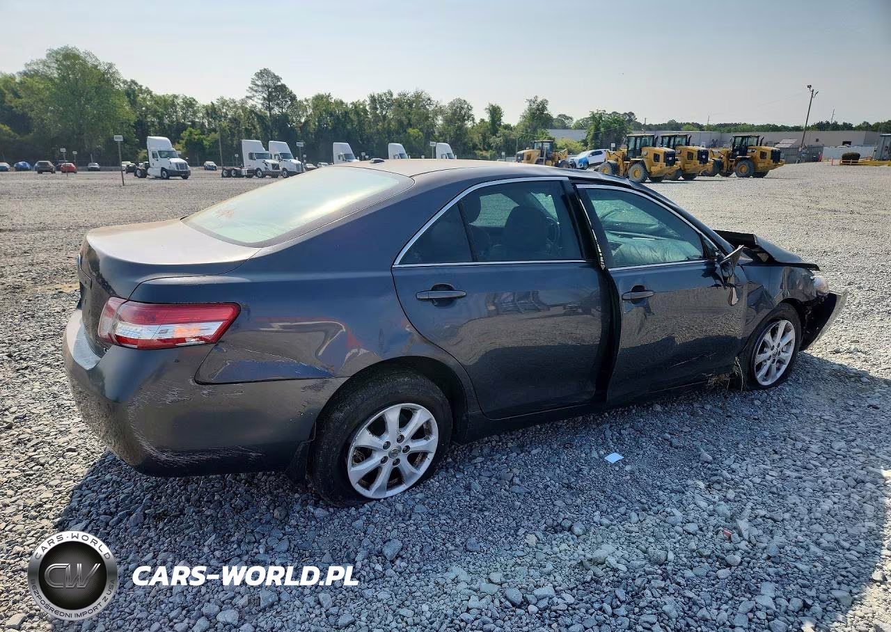 2010 Toyota Camry Le VIN:4T1BF3EKXAU098964 - 3
