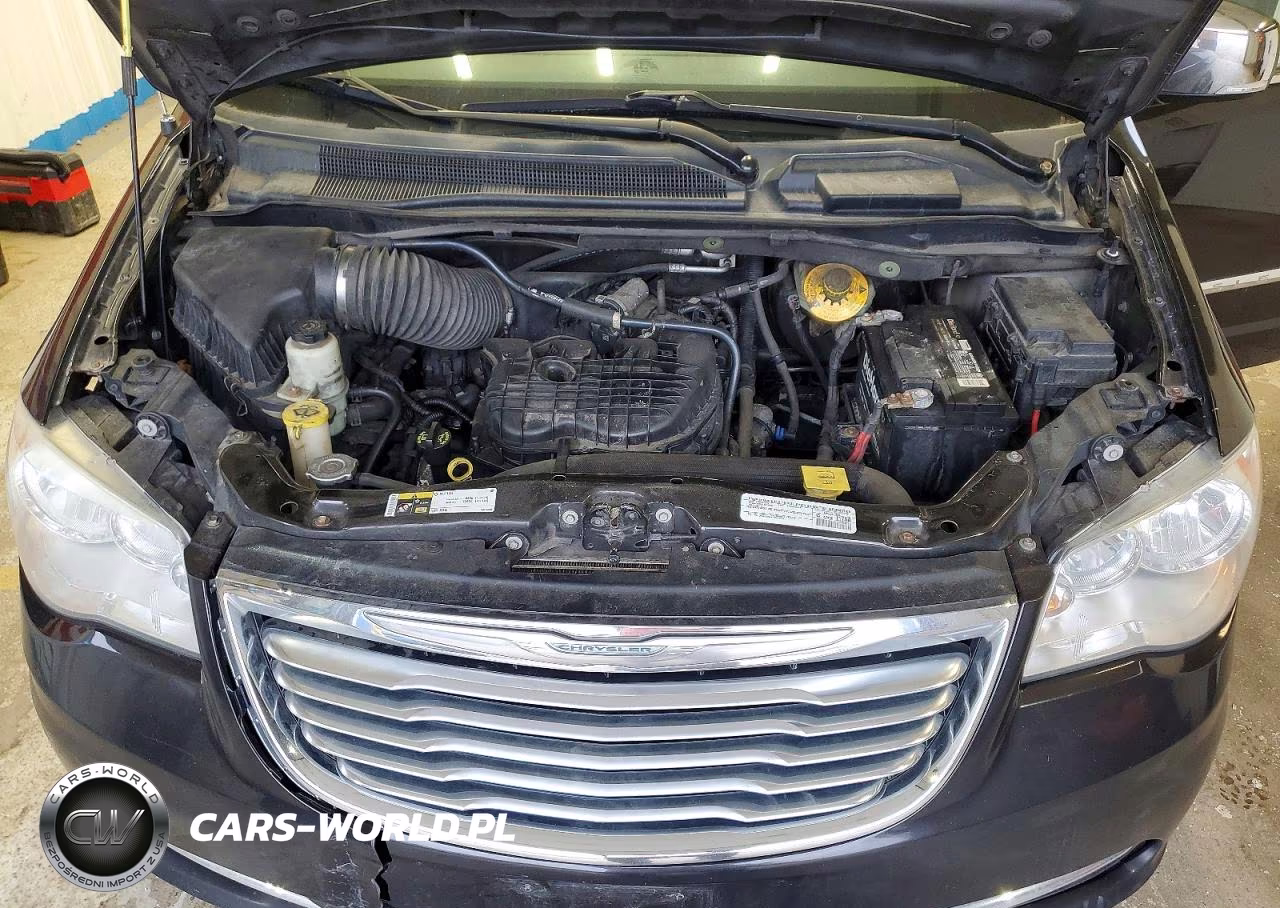2015 Chrysler Town & Country Touring L VIN:2C4RC1CG4FR573429 - 12