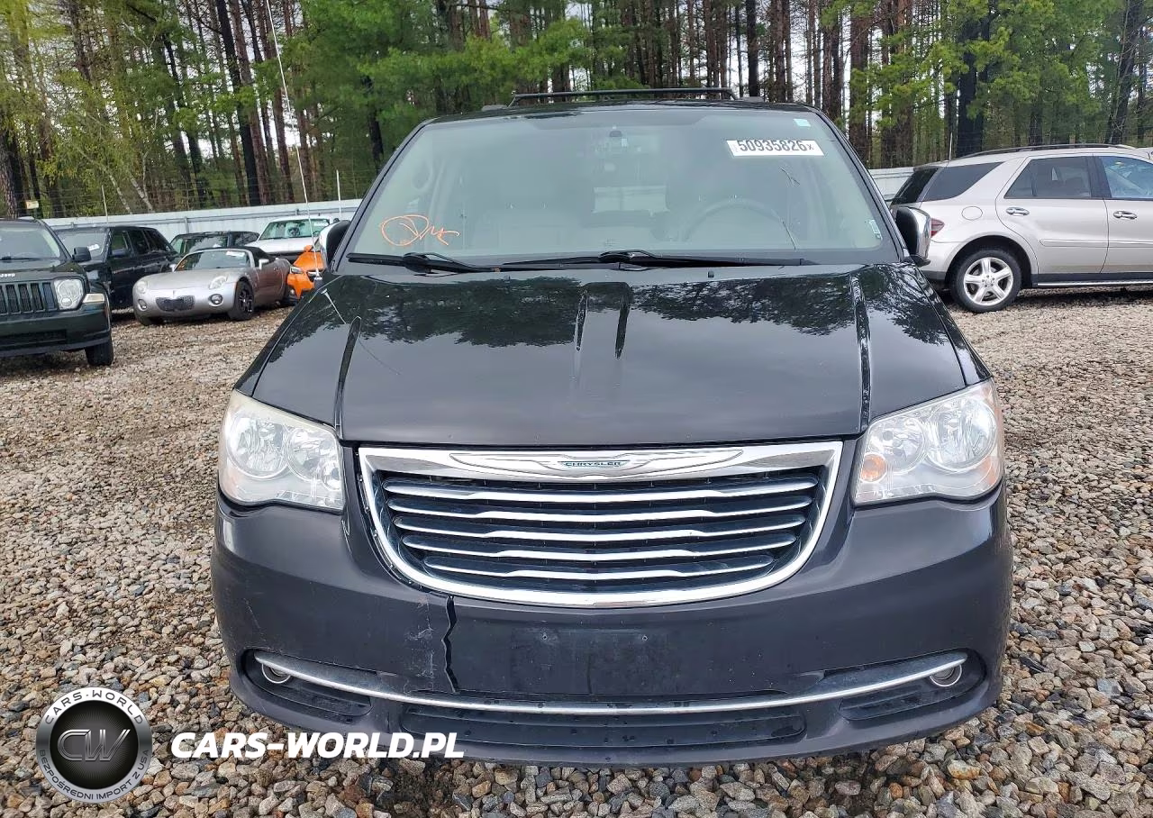 2015 Chrysler Town & Country Touring L VIN:2C4RC1CG4FR573429 - 5
