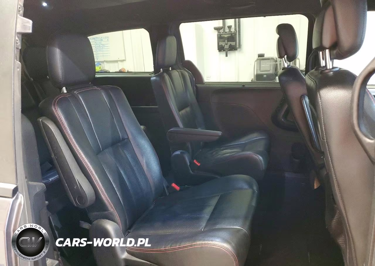 2018 Dodge Grand Caravan Gt VIN:2C4RDGEG7JR147787 - 11
