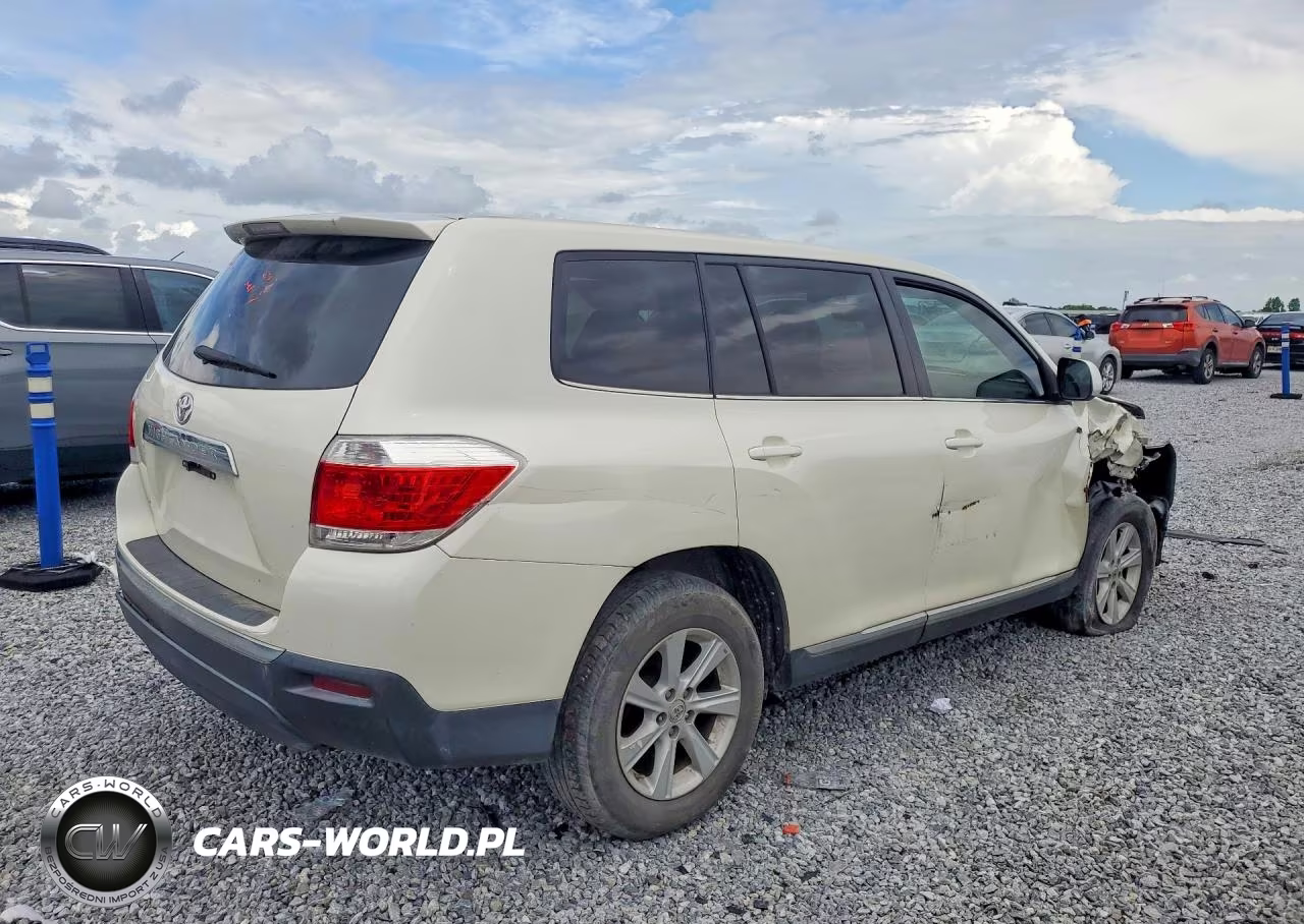 2013 Toyota Highlander Base VIN:5TDZA3EHXDS037211 - 3