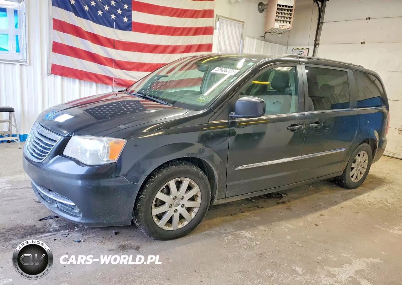 2014 Chrysler Town & Country Touring