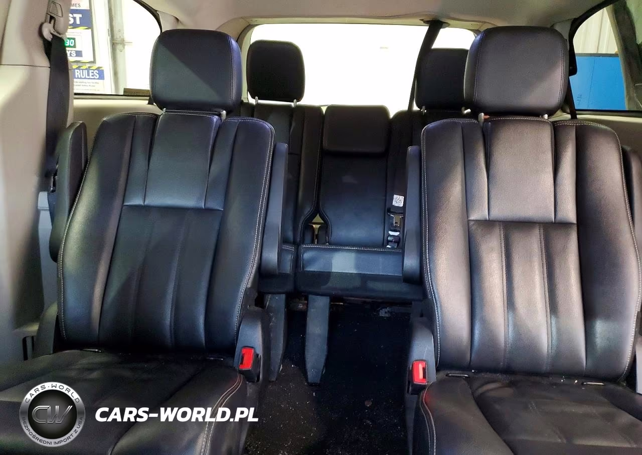 2014 Chrysler Town & Country Touring VIN:2C4RC1BG3ER221023 - 10