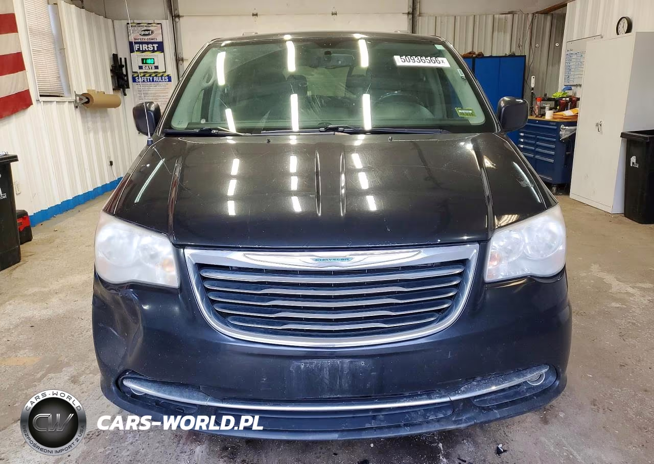 2014 Chrysler Town & Country Touring VIN:2C4RC1BG3ER221023 - 5