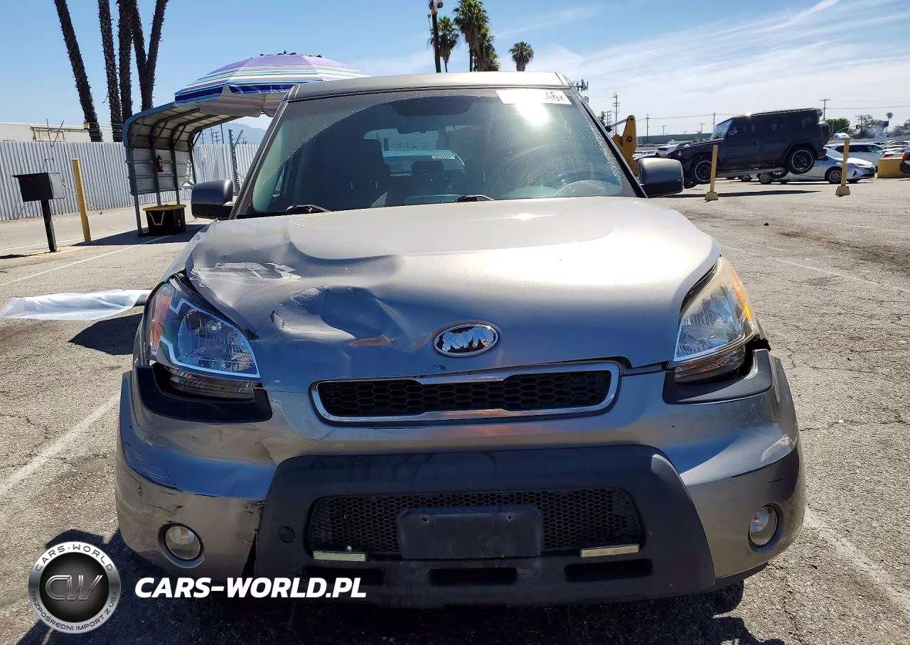 2010 Kia Soul + VIN:KNDJT2A26A7146421 - 5