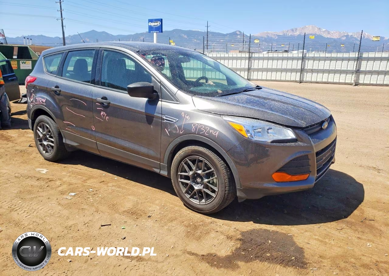 2015 Ford Escape S VIN:1FMCU0F7XFUC25724 - 4