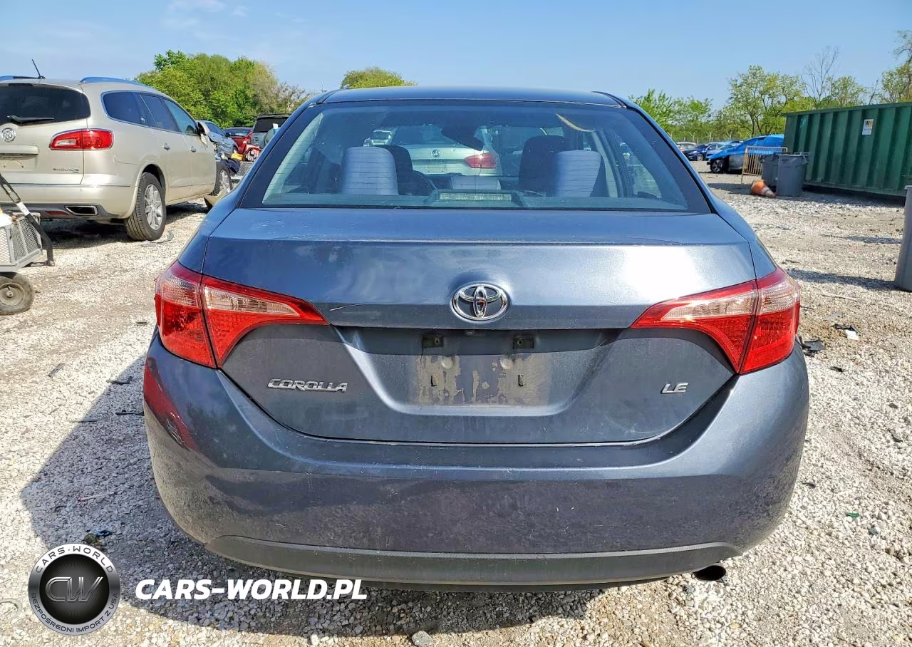 2018 Toyota Corolla Le VIN:5YFBURHE7JP829155 - 6