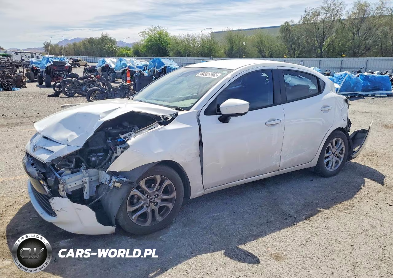 2018 Toyota Yaris Ia Base – zdjęcie 1 z 13