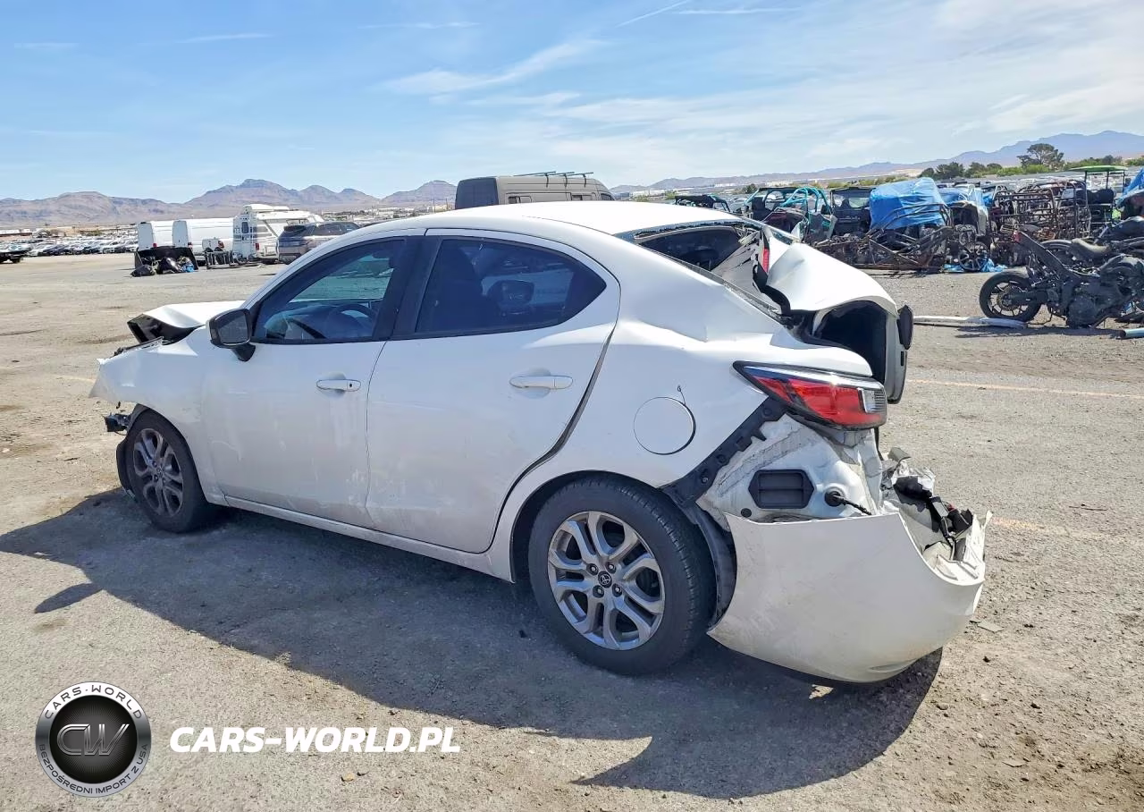2018 Toyota Yaris Ia Base VIN:3MYDLBYV7JY303824 - 2