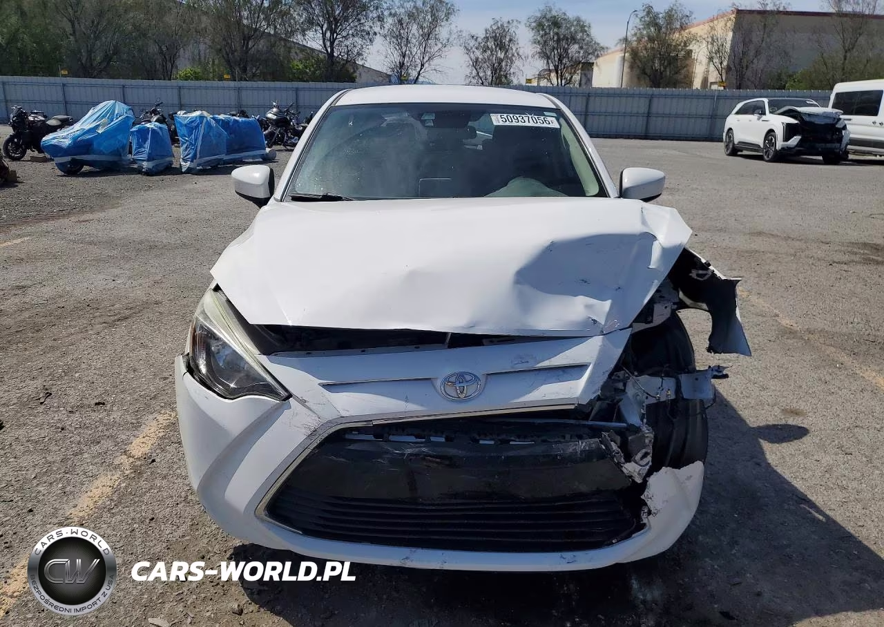 2018 Toyota Yaris Ia Base VIN:3MYDLBYV7JY303824 - 5