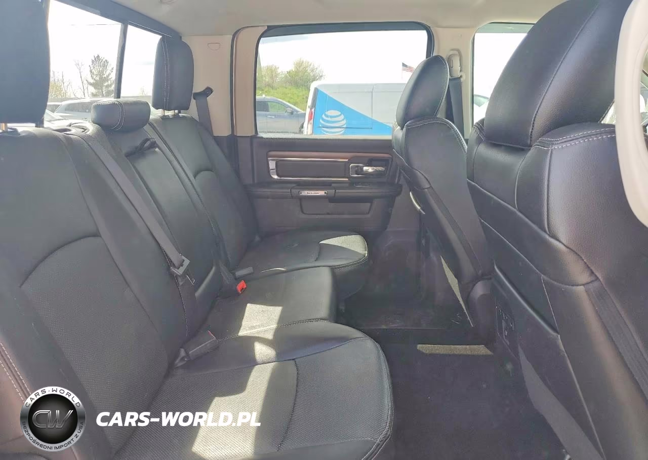 2017 Ram 1500 Laramie VIN:1C6RR7VT2HS592792 - 10