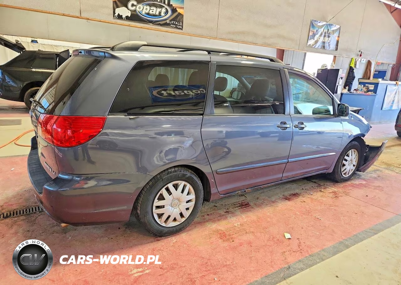 2009 Toyota Sienna Le 8-Passenger VIN:5TDZK23C19S270562 - 3