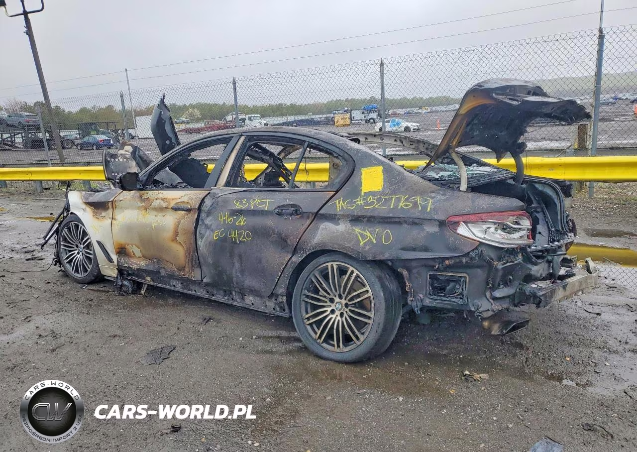 2020 BMW 530 Xi VIN:WBAJR7C05LCE04249 - 2