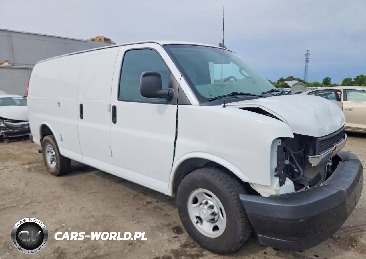 2018 Chevrolet Express 2500 Delivery Van VIN:1GCWGAFP0J1170838 - 4