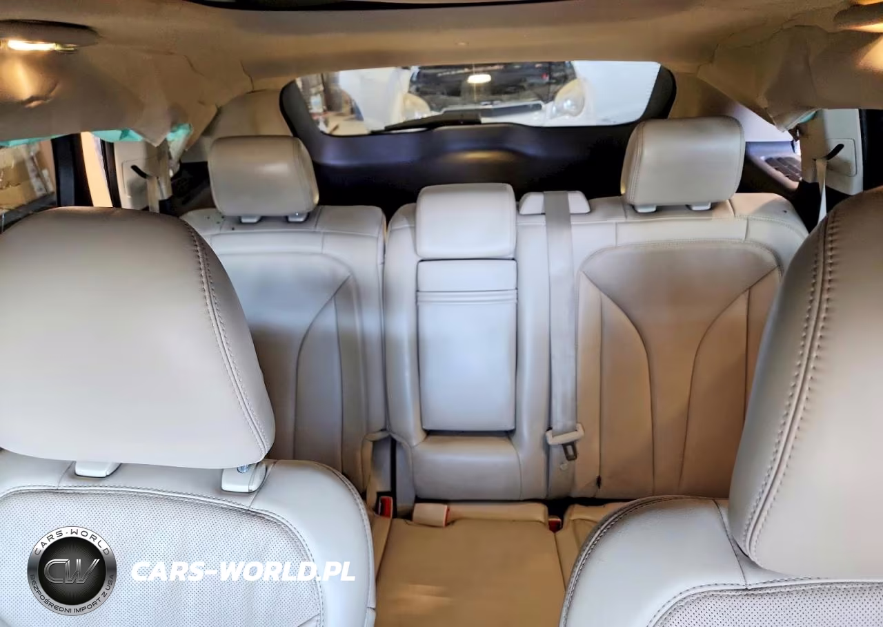 2019 Lincoln Nautilus Reserve VIN:2LMPJ8L97KBL13763 - 10