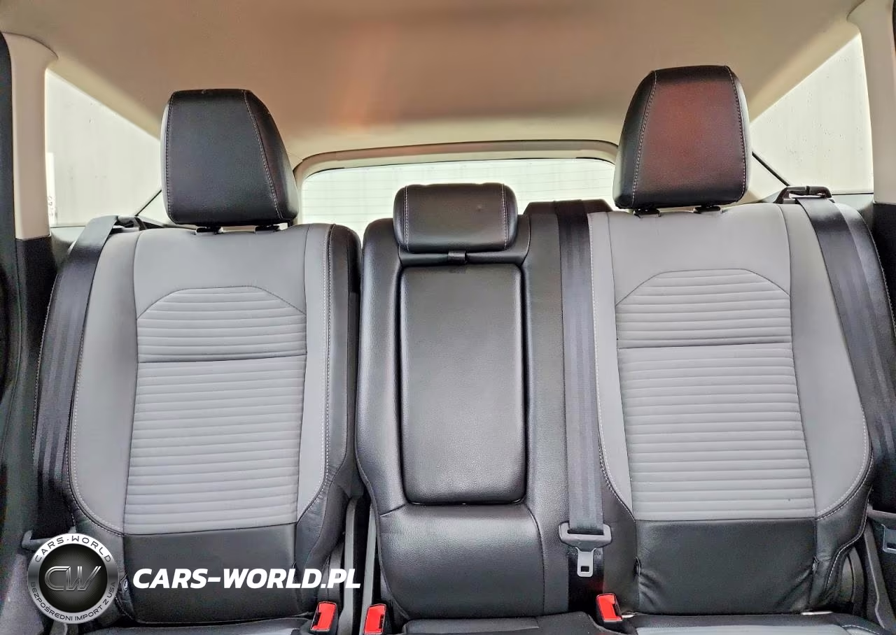 2019 Ford Escape Se VIN:1FMCU9GD6KUA70141 - 10