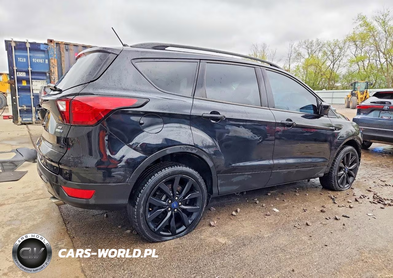 2019 Ford Escape Se VIN:1FMCU9GD6KUA70141 - 3