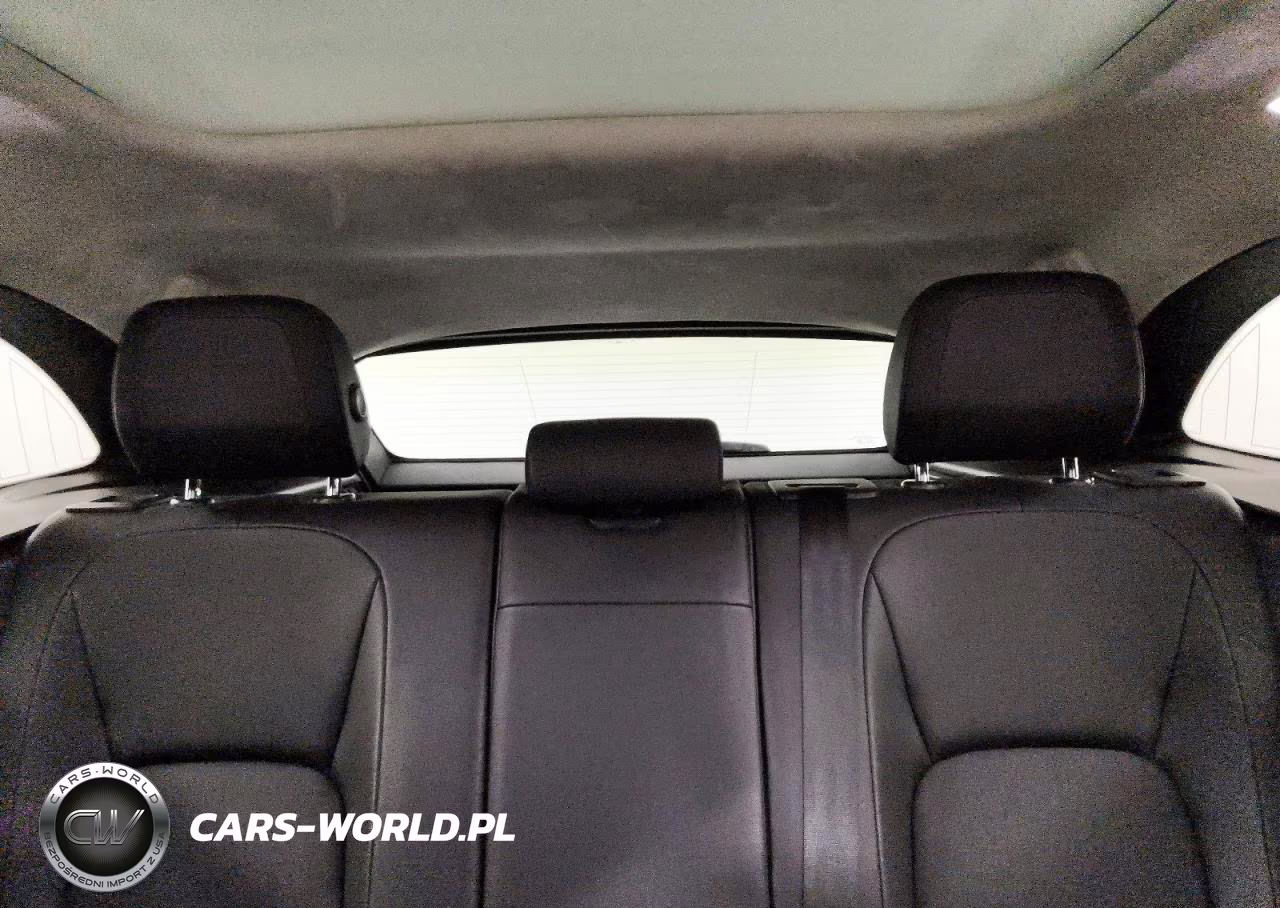 2019 Jaguar F-Pace Premium VIN:SADCJ2FX3KA355756 - 10