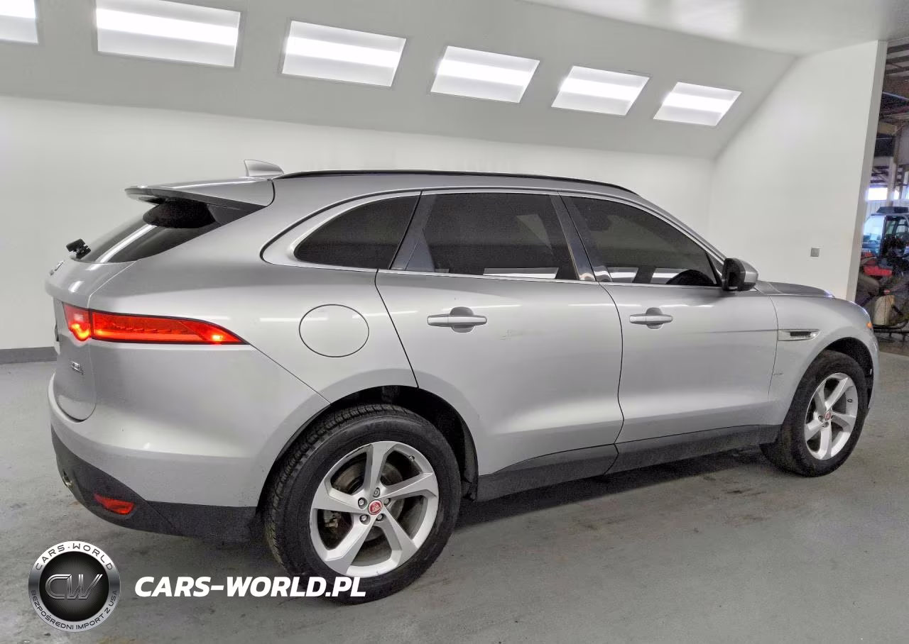 2019 Jaguar F-Pace Premium VIN:SADCJ2FX3KA355756 - 3