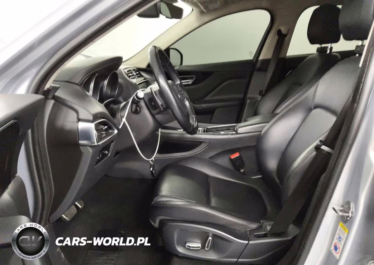 2019 Jaguar F-Pace Premium VIN:SADCJ2FX3KA355756 - 7