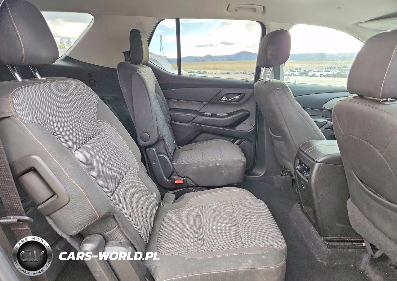 2018 Chevrolet Traverse Lt VIN:1GNEVGKW2JJ158652 - 11